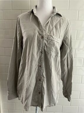 cloth & stone Light Sage Button-Front Top